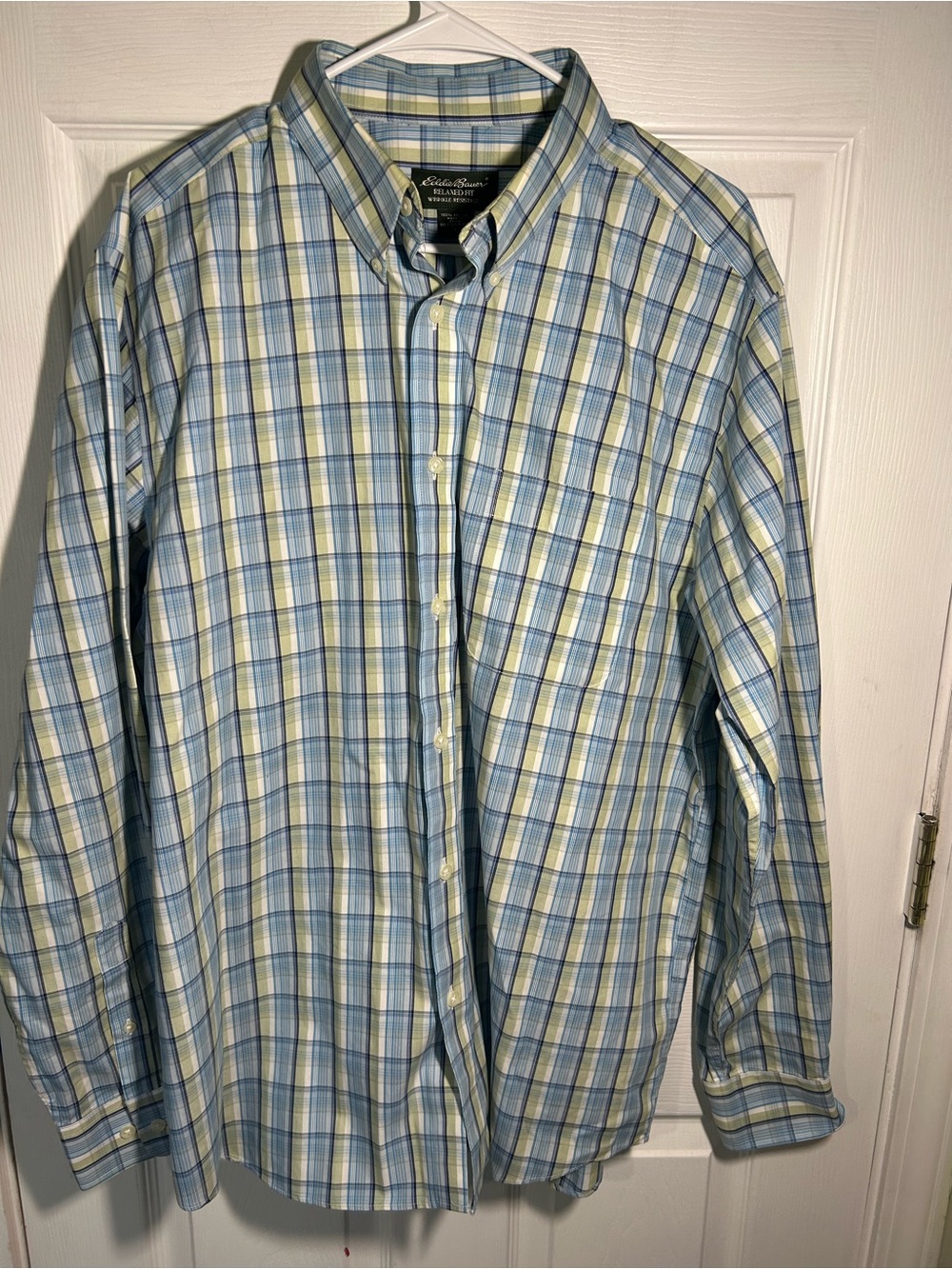 Eddie Bauer Men's Blue Plaid Button-Down Shirt Size Large Wrinkle Free